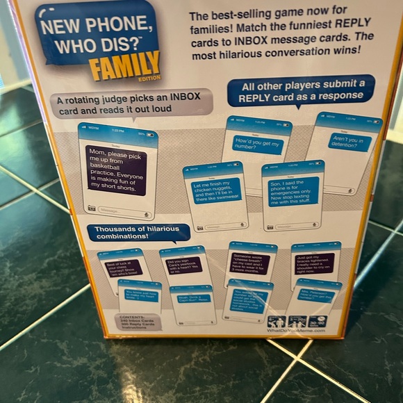 BRAND NEW SEALED FAMILY CARD GAME - NEW PHONE, WHO DIS? FAMILY EDITION - Picture 3 of 6